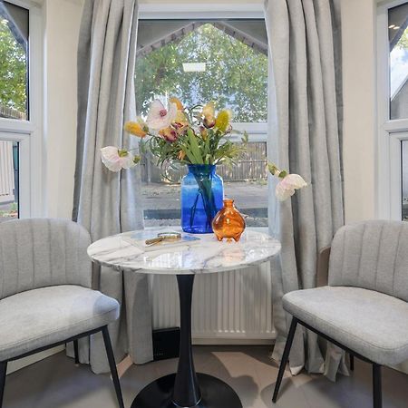 Leamington Park Studio With Parking Λονδίνο Εξωτερικό φωτογραφία